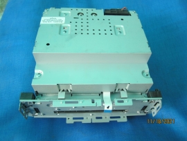 Mercedes Benz - CD PLAYER RADIO - 2049007402